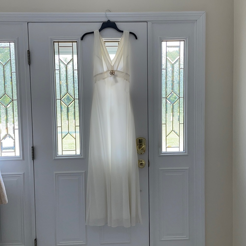 Beautiful white evening dress or prom dress!